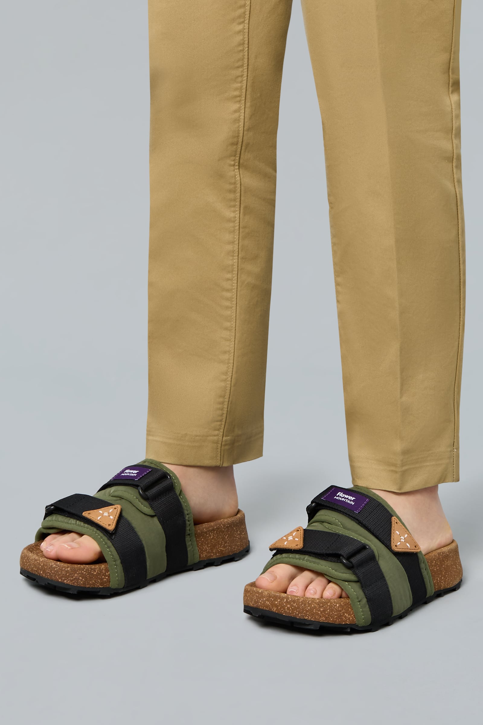 Military Green Women Flower Mountain NIWA SLIPPER UNI Slippers | 731-VUIYAB